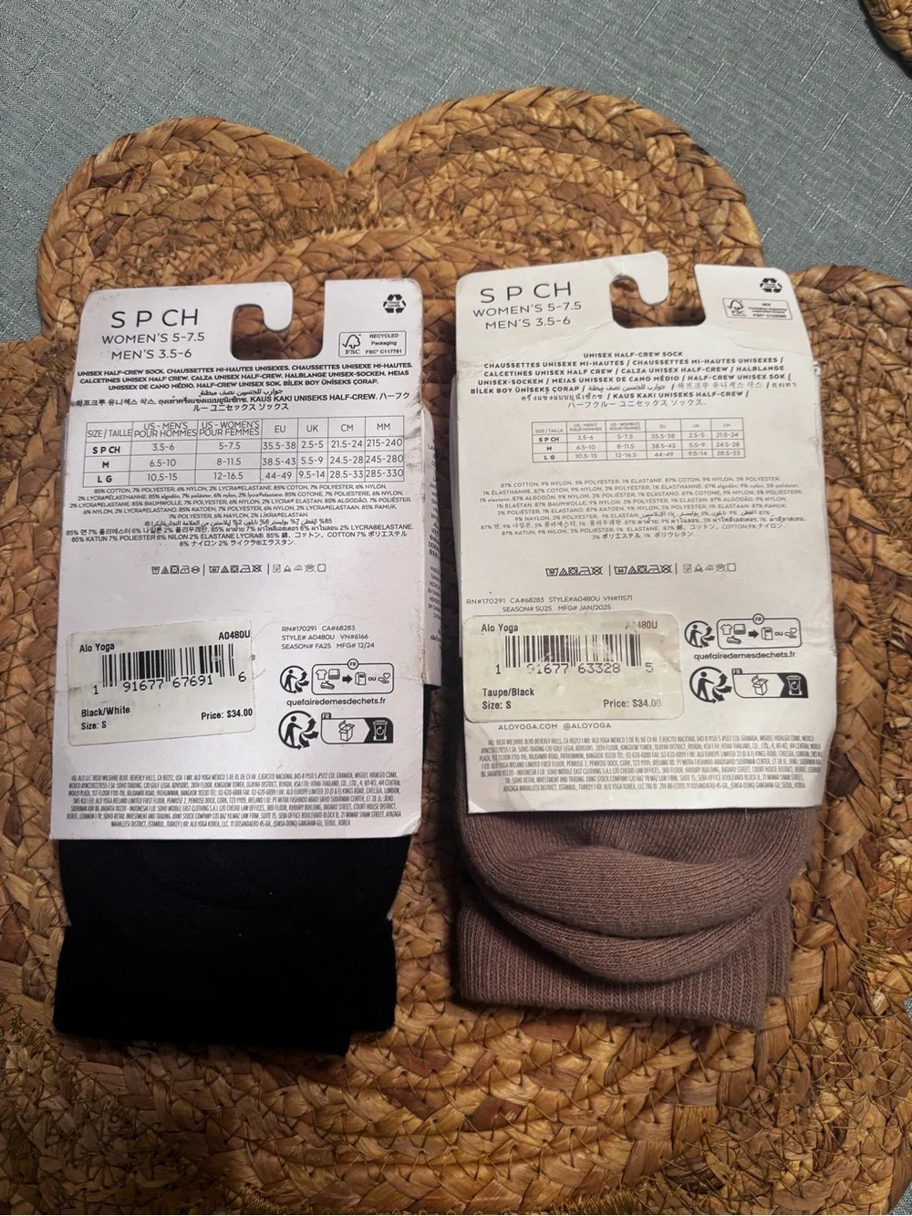 Alo Unisex Half-Crew Socks 2-Pack Black/White & Taupe/Black